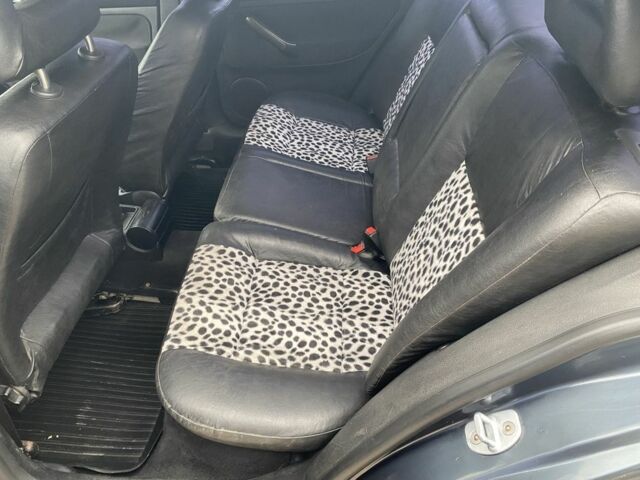 Синий Фольксваген Бора, объемом двигателя 1.6 л и пробегом 258 тыс. км за 3950 $, фото 13 на Automoto.ua