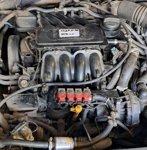 Синий Фольксваген Бора, объемом двигателя 1.6 л и пробегом 310 тыс. км за 3200 $, фото 8 на Automoto.ua