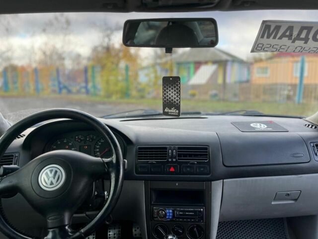 Синій Фольксваген Бора, об'ємом двигуна 1.6 л та пробігом 280 тис. км за 2866 $, фото 5 на Automoto.ua