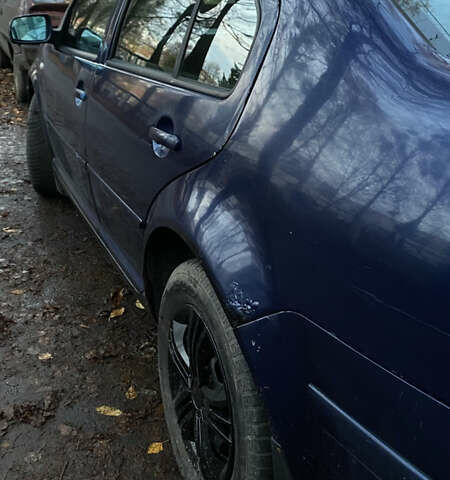 Синий Фольксваген Бора, объемом двигателя 1.98 л и пробегом 396 тыс. км за 2499 $, фото 5 на Automoto.ua