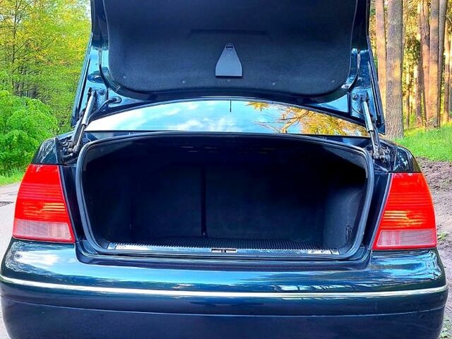 Фольксваген Бора 2002 в Тростянец на Automoto.ua Синий Фольксваген Бора, объемом двигателя 1.6 л и пробегом 285 тыс. км за 4600 $, фото 12 на Automoto.ua