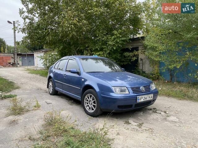 Синий Фольксваген Бора, объемом двигателя 2 л и пробегом 350 тыс. км за 1850 $, фото 1 на Automoto.ua