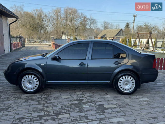 Синій Фольксваген Бора, об'ємом двигуна 1.6 л та пробігом 290 тис. км за 3850 $, фото 10 на Automoto.ua