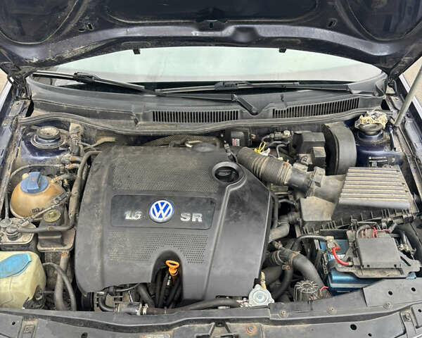 Синий Фольксваген Бора, объемом двигателя 1.6 л и пробегом 219 тыс. км за 2600 $, фото 11 на Automoto.ua