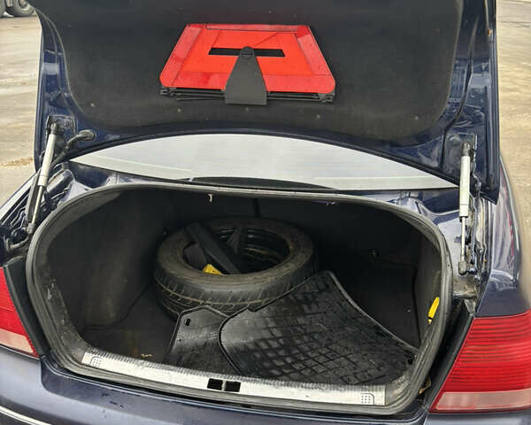 Синий Фольксваген Бора, объемом двигателя 1.6 л и пробегом 219 тыс. км за 2600 $, фото 10 на Automoto.ua