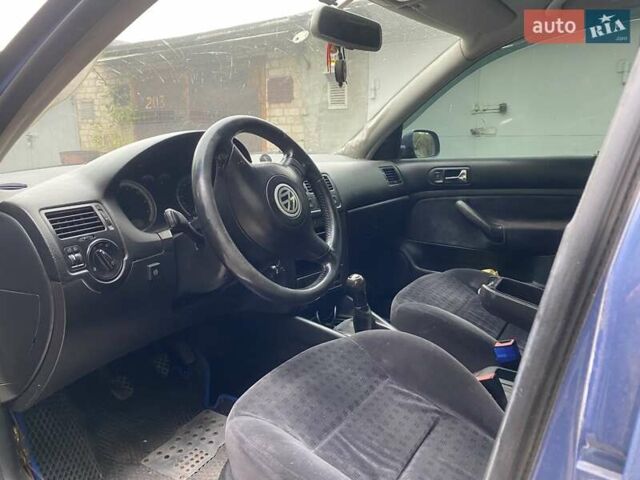 Синий Фольксваген Бора, объемом двигателя 2 л и пробегом 350 тыс. км за 1850 $, фото 4 на Automoto.ua