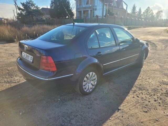 Синий Фольксваген Бора, объемом двигателя 1.9 л и пробегом 400 тыс. км за 3800 $, фото 3 на Automoto.ua