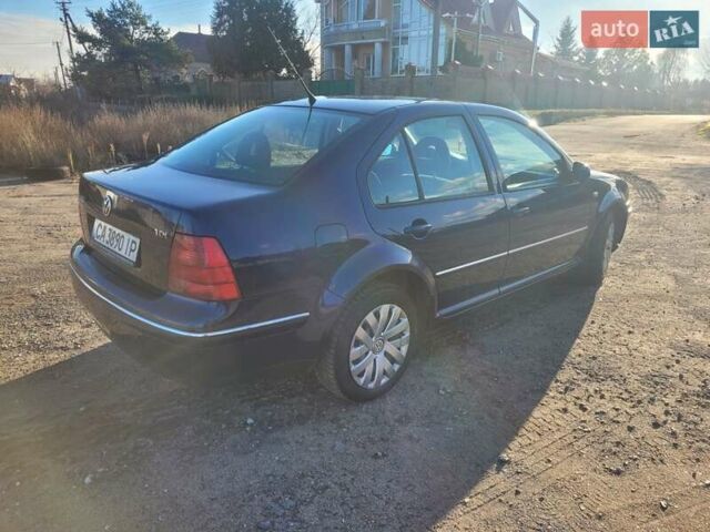 Синий Фольксваген Бора, объемом двигателя 1.9 л и пробегом 400 тыс. км за 3800 $, фото 3 на Automoto.ua