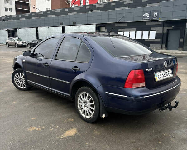 Синий Фольксваген Бора, объемом двигателя 1.6 л и пробегом 219 тыс. км за 2600 $, фото 4 на Automoto.ua