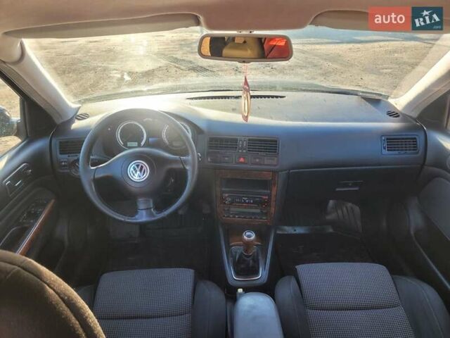 Синий Фольксваген Бора, объемом двигателя 1.9 л и пробегом 400 тыс. км за 3800 $, фото 7 на Automoto.ua