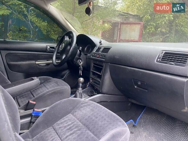 Синий Фольксваген Бора, объемом двигателя 2 л и пробегом 250 тыс. км за 1850 $, фото 7 на Automoto.ua