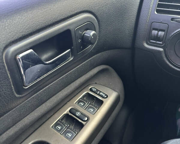 Синий Фольксваген Бора, объемом двигателя 1.6 л и пробегом 219 тыс. км за 2600 $, фото 15 на Automoto.ua