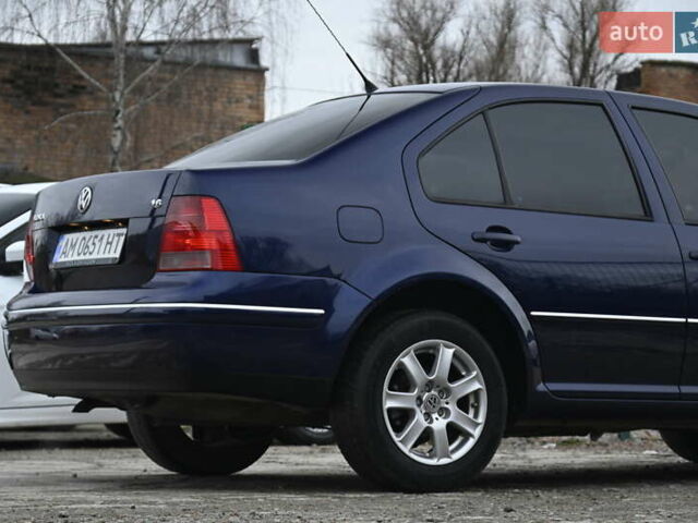 Синій Фольксваген Бора, об'ємом двигуна 1.6 л та пробігом 232 тис. км за 5600 $, фото 10 на Automoto.ua