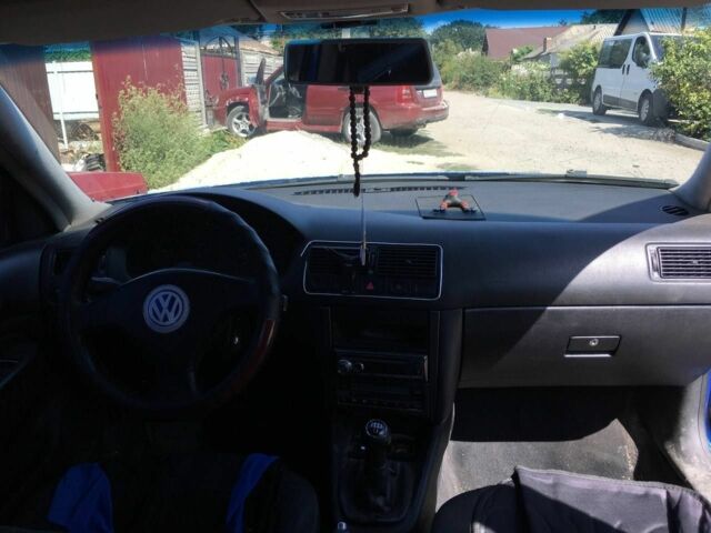 Синий Фольксваген Бора, объемом двигателя 1.6 л и пробегом 352 тыс. км за 2900 $, фото 6 на Automoto.ua