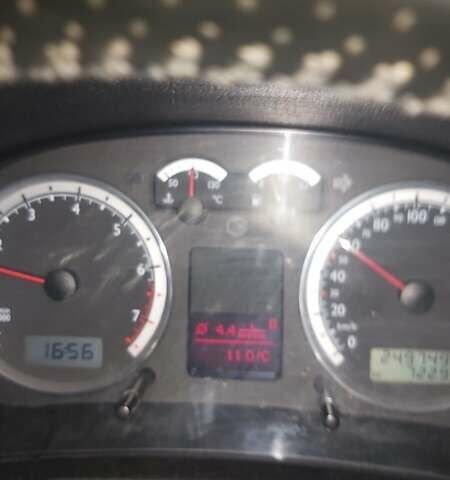 Синий Фольксваген Бора, объемом двигателя 1.6 л и пробегом 250 тыс. км за 5500 $, фото 39 на Automoto.ua