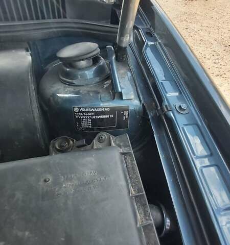 Синий Фольксваген Бора, объемом двигателя 1.6 л и пробегом 250 тыс. км за 5500 $, фото 15 на Automoto.ua