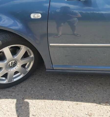 Синий Фольксваген Бора, объемом двигателя 1.6 л и пробегом 250 тыс. км за 5500 $, фото 4 на Automoto.ua