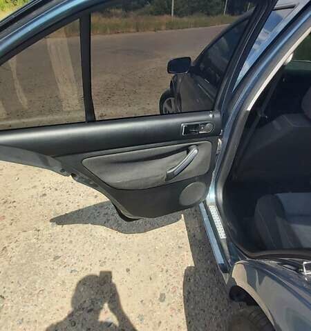 Синий Фольксваген Бора, объемом двигателя 1.6 л и пробегом 250 тыс. км за 5500 $, фото 26 на Automoto.ua