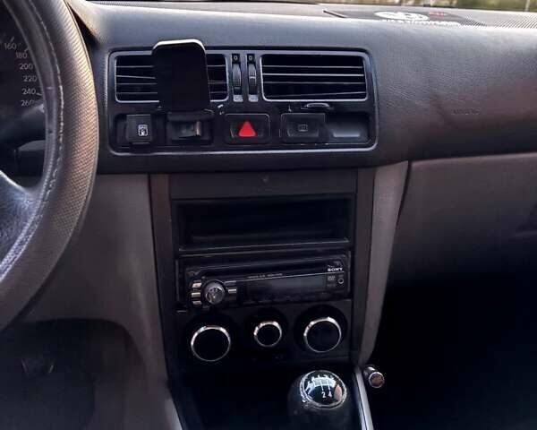 Синій Фольксваген Бора, об'ємом двигуна 1.6 л та пробігом 326 тис. км за 3300 $, фото 10 на Automoto.ua