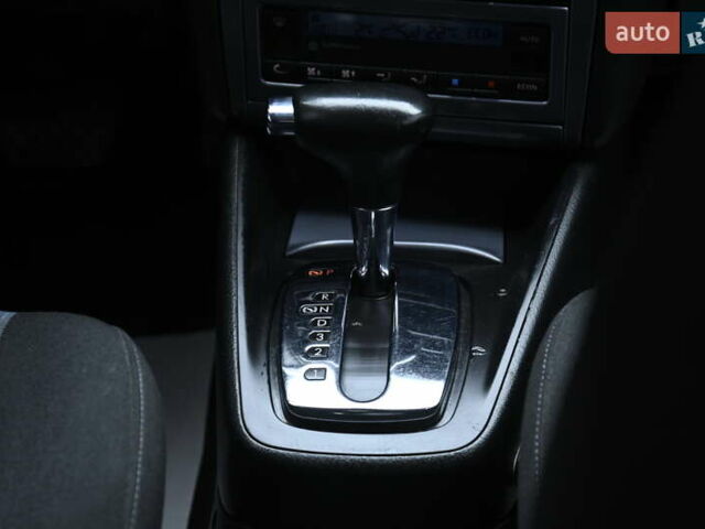 Синій Фольксваген Бора, об'ємом двигуна 1.6 л та пробігом 232 тис. км за 5600 $, фото 26 на Automoto.ua