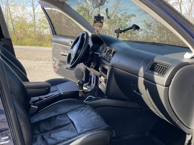 Синій Фольксваген Бора, об'ємом двигуна 1.9 л та пробігом 360 тис. км за 4900 $, фото 4 на Automoto.ua