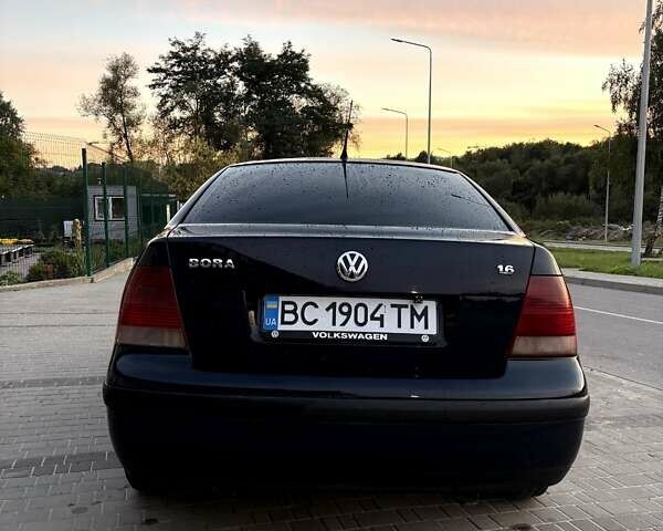 Синій Фольксваген Бора, об'ємом двигуна 1.6 л та пробігом 326 тис. км за 3300 $, фото 3 на Automoto.ua