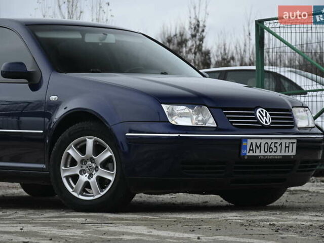 Синій Фольксваген Бора, об'ємом двигуна 1.6 л та пробігом 232 тис. км за 5600 $, фото 2 на Automoto.ua