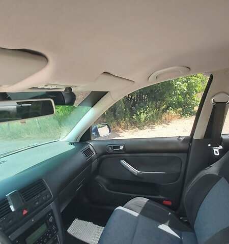 Синий Фольксваген Бора, объемом двигателя 1.6 л и пробегом 250 тыс. км за 5500 $, фото 34 на Automoto.ua