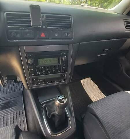 Синий Фольксваген Бора, объемом двигателя 1.6 л и пробегом 250 тыс. км за 5500 $, фото 29 на Automoto.ua