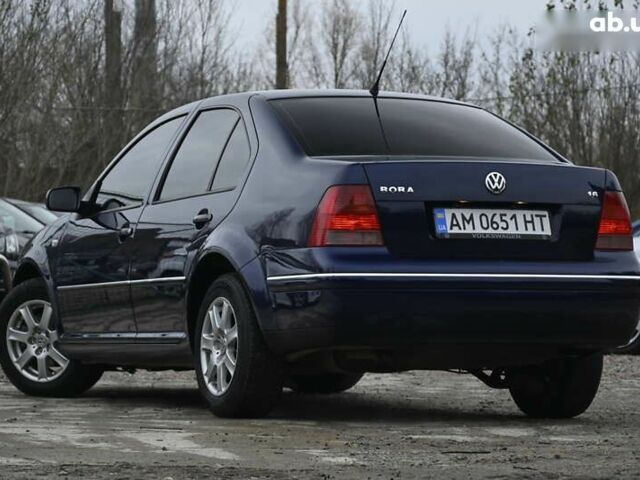 Синій Фольксваген Бора, об'ємом двигуна 1.6 л та пробігом 232 тис. км за 5600 $, фото 7 на Automoto.ua