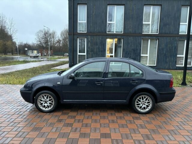 Синий Фольксваген Бора, объемом двигателя 1.6 л и пробегом 298 тыс. км за 3499 $, фото 3 на Automoto.ua