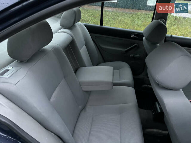 Синий Фольксваген Бора, объемом двигателя 1.6 л и пробегом 268 тыс. км за 3400 $, фото 20 на Automoto.ua