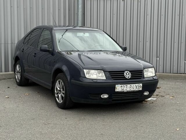 Синий Фольксваген Бора, объемом двигателя 1.6 л и пробегом 270 тыс. км за 3700 $, фото 1 на Automoto.ua