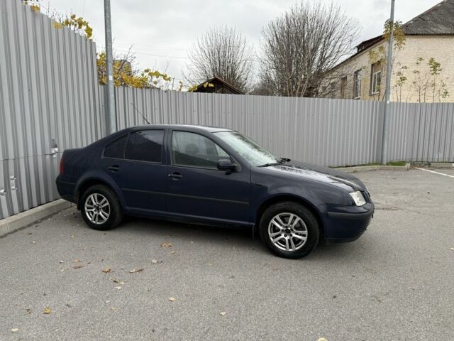 Синий Фольксваген Бора, объемом двигателя 1.6 л и пробегом 270 тыс. км за 3700 $, фото 3 на Automoto.ua