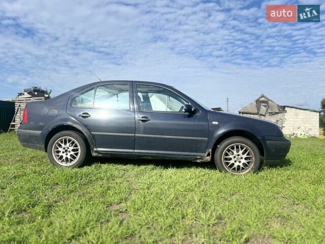 Синий Фольксваген Бора, объемом двигателя 1.6 л и пробегом 465 тыс. км за 2500 $, фото 2 на Automoto.ua