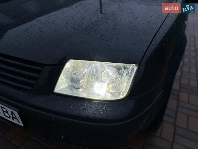 Синий Фольксваген Бора, объемом двигателя 1.6 л и пробегом 268 тыс. км за 3400 $, фото 9 на Automoto.ua