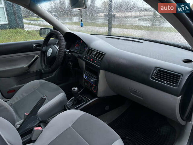 Синий Фольксваген Бора, объемом двигателя 1.6 л и пробегом 298 тыс. км за 3499 $, фото 18 на Automoto.ua