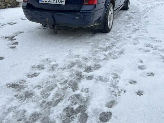 Синий Фольксваген Бора, объемом двигателя 1.9 л и пробегом 260 тыс. км за 2600 $, фото 3 на Automoto.ua