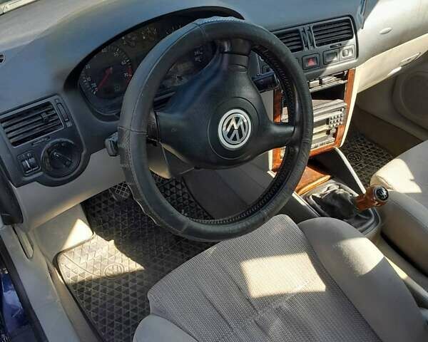 Синий Фольксваген Бора, объемом двигателя 1.6 л и пробегом 316 тыс. км за 3599 $, фото 7 на Automoto.ua