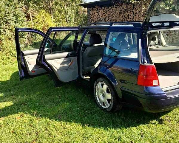 Синий Фольксваген Бора, объемом двигателя 1.6 л и пробегом 316 тыс. км за 3599 $, фото 4 на Automoto.ua