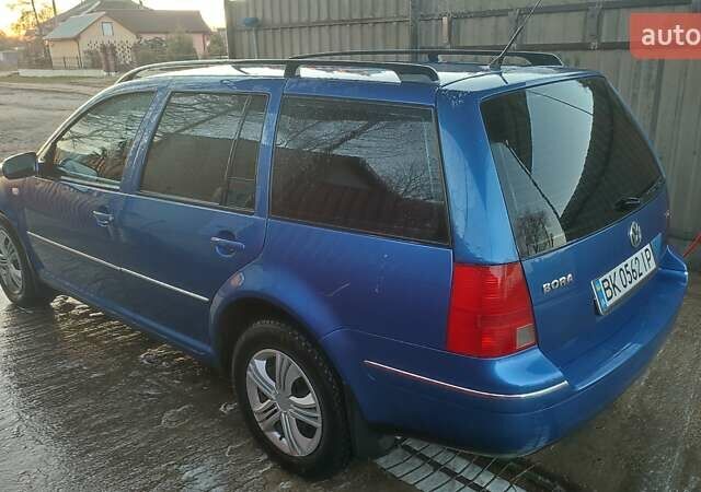 Синий Фольксваген Бора, объемом двигателя 1.9 л и пробегом 349 тыс. км за 4800 $, фото 3 на Automoto.ua