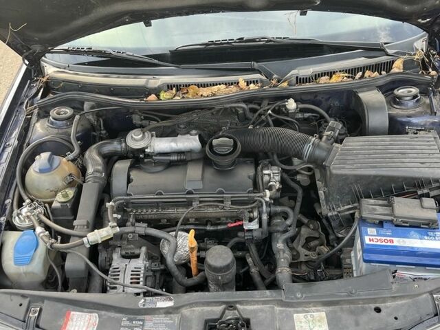 Синій Фольксваген Бора, об'ємом двигуна 1.9 л та пробігом 357 тис. км за 2700 $, фото 7 на Automoto.ua