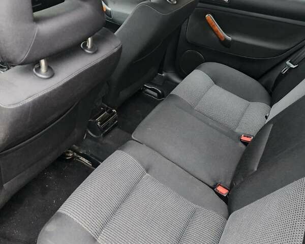 Синий Фольксваген Бора, объемом двигателя 1.6 л и пробегом 187 тыс. км за 4300 $, фото 6 на Automoto.ua