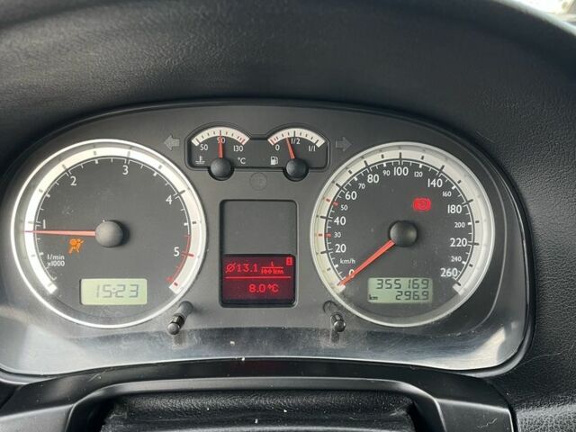 Синій Фольксваген Бора, об'ємом двигуна 1.9 л та пробігом 357 тис. км за 2700 $, фото 8 на Automoto.ua