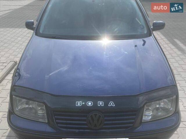 Синий Фольксваген Бора, объемом двигателя 1.9 л и пробегом 454 тыс. км за 3900 $, фото 5 на Automoto.ua