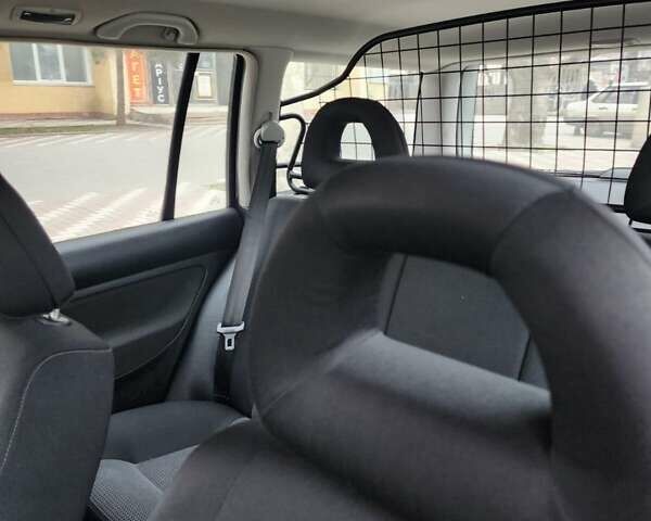 Синий Фольксваген Бора, объемом двигателя 1.6 л и пробегом 187 тыс. км за 4300 $, фото 3 на Automoto.ua