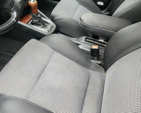 Синий Фольксваген Бора, объемом двигателя 1.6 л и пробегом 187 тыс. км за 4300 $, фото 7 на Automoto.ua