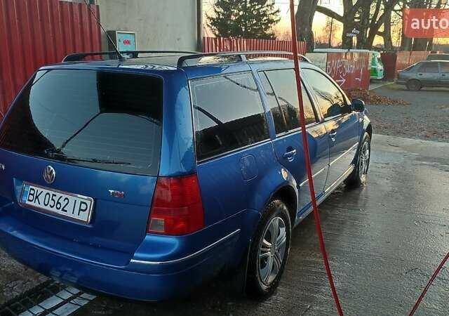 Синий Фольксваген Бора, объемом двигателя 1.9 л и пробегом 349 тыс. км за 4800 $, фото 5 на Automoto.ua