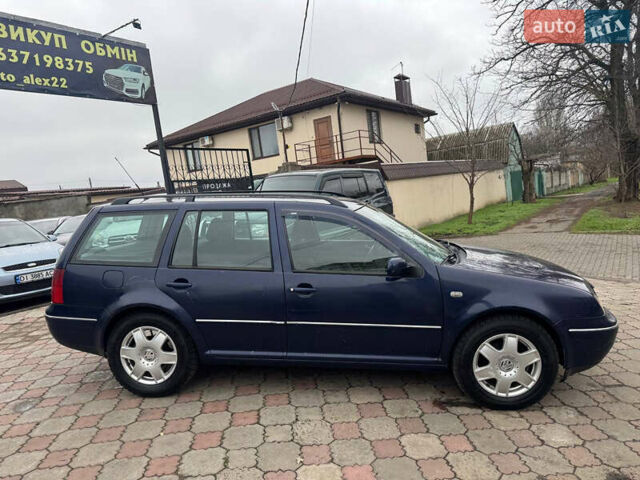 Синий Фольксваген Бора, объемом двигателя 1.9 л и пробегом 300 тыс. км за 1999 $, фото 2 на Automoto.ua