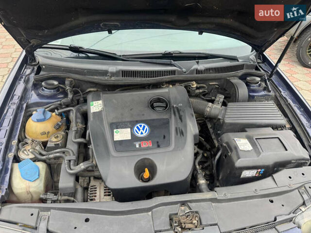 Синий Фольксваген Бора, объемом двигателя 1.9 л и пробегом 300 тыс. км за 1999 $, фото 15 на Automoto.ua
